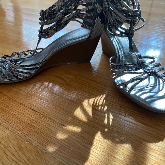 LOFT Strappy Wedge Sandal - Picture 5 of 6